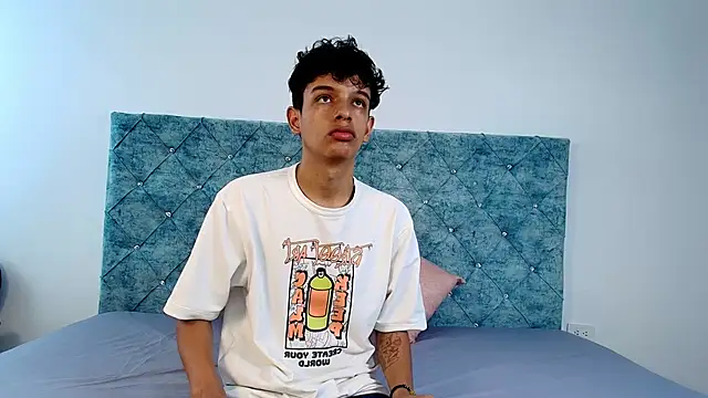 maxfrost 1 online show from 12-19-25, 07:10