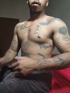 Snapshot of ykaromen chatting on 12-18-25, 05:41 ykaromen online show from 12-18-25, 05:41