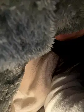 Snapshot of linh-li chatting on 01-11-26, 06:07 linh-li online show from 01-11-26, 06:07