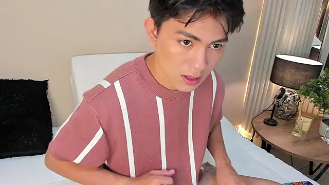 Thristan Leones online show from 04-10-26, 06:29