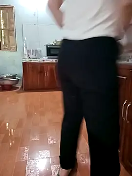 Sweet-Berryy online show from 04-17-26, 03:20