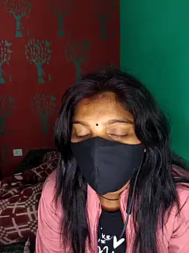 Snapshot of QWEEN7B chatting on 12-18-25, 04:57 QWEEN7B online show from 12-18-25, 04:57