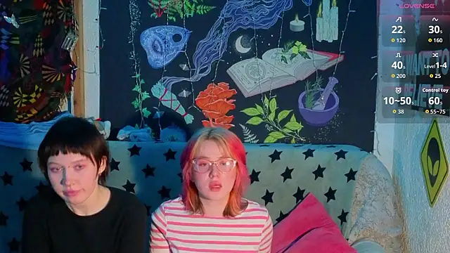 Snapshot of Ntmuforever chatting on 02-04-26, 04:35 Ntmuforever online show from 02-04-26, 04:35