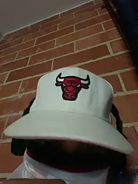 Snapshot of valentino2026 chatting on 12-18-25, 08:20 valentino2026 online show from 12-18-25, 08:20