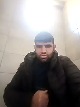 Snapshot of musa27272 chatting on 12-18-25, 08:31 musa27272 online show from 12-18-25, 08:31