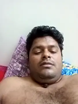 Snapshot of yourwellman chatting on 05-15-26, 05:25 yourwellman online show from 05-15-26, 05:25