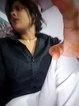 Snapshot of Rohni_bhabi chatting on 02-22-26, 05:44 Rohni bhabi online show from 02-22-26, 05:44