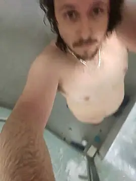 Snapshot of benniiike chatting on 12-18-25, 02:12 benniiike online show from 12-18-25, 02:12