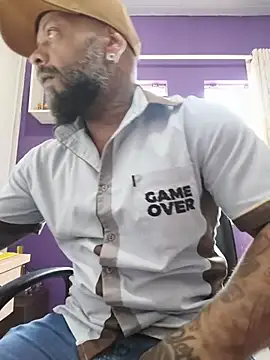 morenoteza0 online show from 02-06-26, 06:44