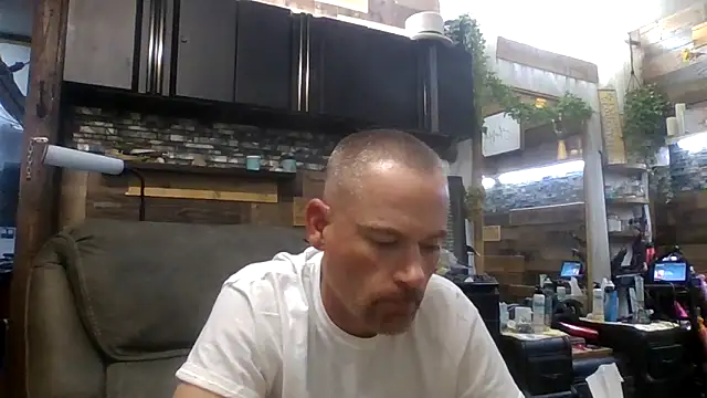 MISTERANDDEMI online show from 05-18-26, 05:24