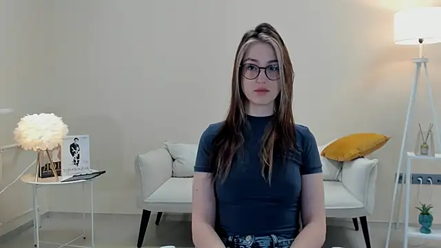 Snapshot of VergieWildman chatting on 12-22-25, 05:26 VergieWildman online show from 12-22-25, 05:26