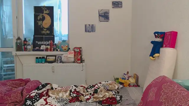 Snapshot of MaryJane_x_Peter chatting on 02-05-26, 12:21 MaryJane x Peter online show from 02-05-26, 12:21