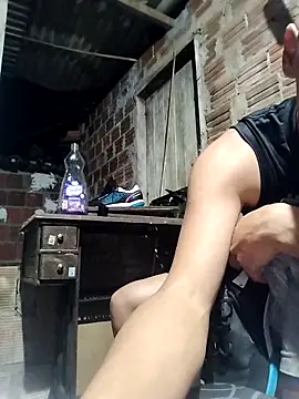 Snapshot of sexback11 chatting on 02-24-26, 12:19 sexback11 online show from 02-24-26, 12:19