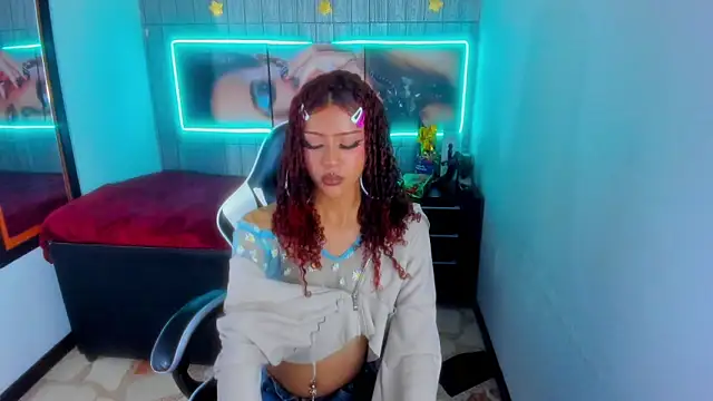 dolly boob online show from 12-20-25, 05:03