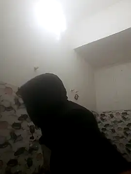 Snapshot of bongtools chatting on 12-19-25, 03:57 bongtools online show from 12-19-25, 03:57