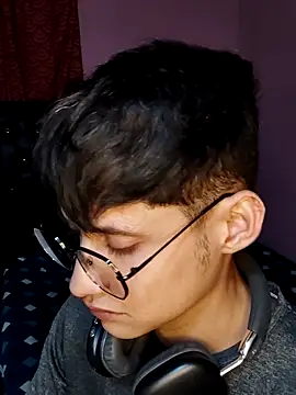 Axell-1997 online show from 12-19-25, 02:18