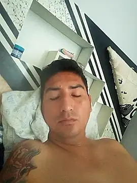 Snapshot of Yrresistible666 chatting on 01-16-26, 12:20 Yrresistible666 online show from 01-16-26, 12:20