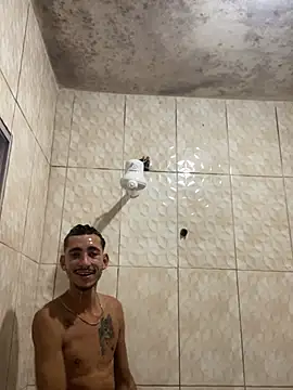 Snapshot of GuioficialBr chatting on 02-21-26, 01:56 GuioficialBr online show from 02-21-26, 01:56