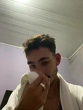 Snapshot of GuioficialBr chatting on 03-02-26, 12:13 GuioficialBr online show from 03-02-26, 12:13