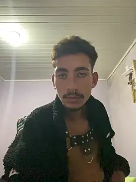 Snapshot of GuioficialBr chatting on 03-09-26, 11:31 GuioficialBr online show from 03-09-26, 11:31