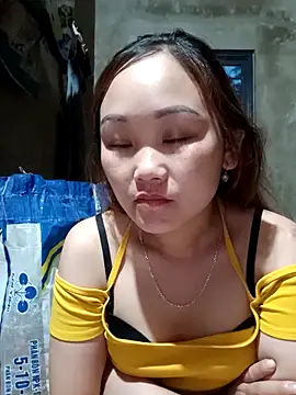 Snapshot of yula-bi chatting on 05-24-26, 10:04 yula-bi online show from 05-24-26, 10:04