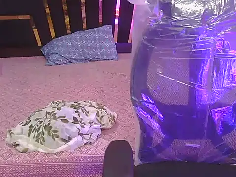 bold-smirthii online show from 04-21-26, 04:41