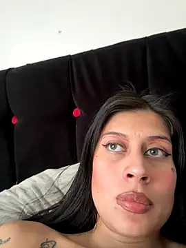 Snapshot of estef_candy1 chatting on 12-19-25, 09:22 estef candy1 online show from 12-19-25, 09:22