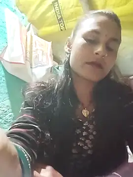 Snapshot of Cuty_priti chatting on 02-20-26, 05:02 Cuty priti online show from 02-20-26, 05:02