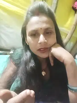 Snapshot of Cuty_priti chatting on 03-18-26, 05:05 Cuty priti online show from 03-18-26, 05:05