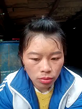 chloe-ri online show from 12-23-25, 06:44