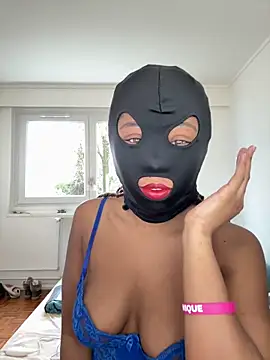 cassie miller velvet online show from 12-22-25, 11:18