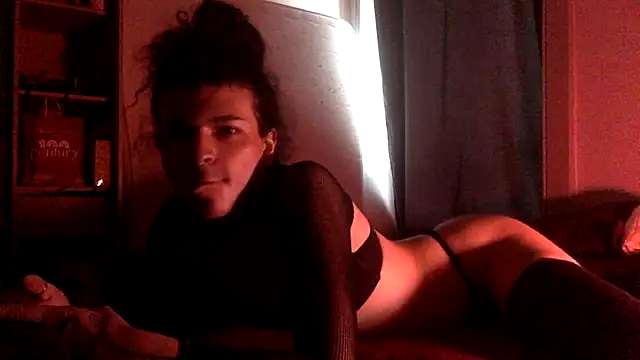 TheHellebora online show from 12-19-25, 01:29