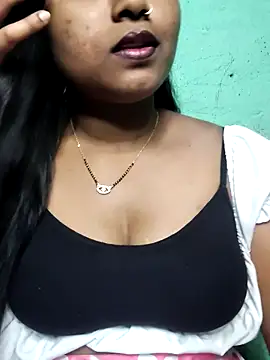 Snapshot of Eashita_01 chatting on 02-08-26, 09:56 Eashita 01 online show from 02-08-26, 09:56