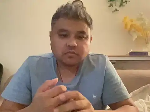 Snapshot of Chester_Asian chatting on 12-19-25, 04:47 Chester Asian online show from 12-19-25, 04:47