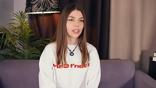 NeidaGowing online show from 12-20-25, 08:54