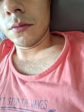 Snapshot of angelm123456 chatting on 12-19-25, 05:53 angelm123456 online show from 12-19-25, 05:53