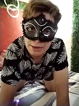 Snapshot of chicogay69 chatting on 12-20-25, 05:36 chicogay69 online show from 12-20-25, 05:36