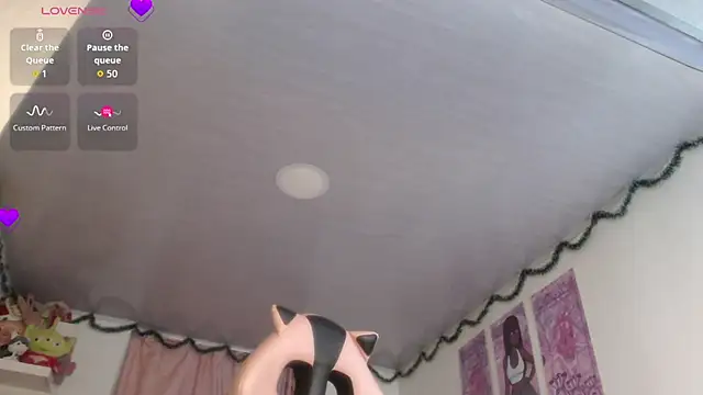 Snapshot of violett_brown9 chatting on 07-01-26, 03:52 violett brown9 online show from 07-01-26, 03:52