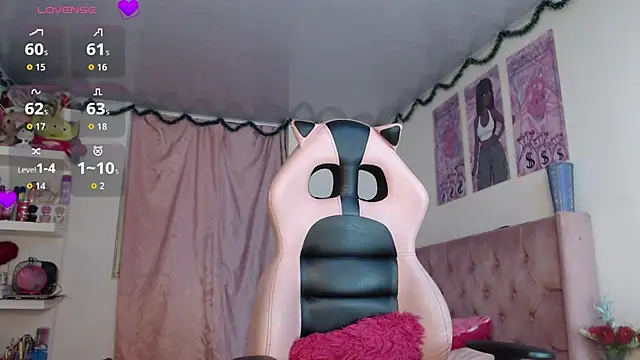Snapshot of violett_brown9 chatting on 07-12-26, 07:43 violett brown9 online show from 07-12-26, 07:43