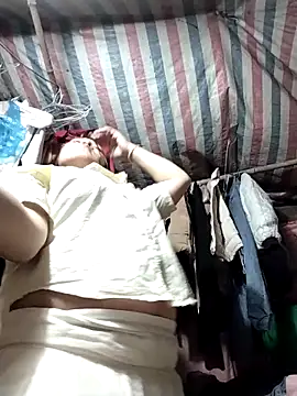 Lucky cutee online show from 04-21-26, 12:11