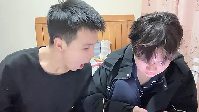 Snapshot of junnan001 chatting on 01-10-26, 10:28 junnan001 online show from 01-10-26, 10:28