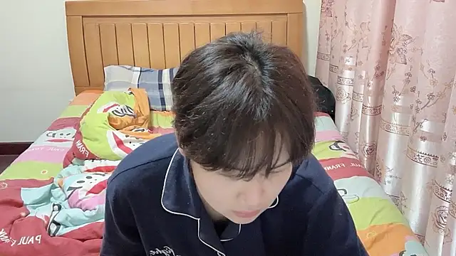 Snapshot of junnan001 chatting on 01-18-26, 11:25 junnan001 online show from 01-18-26, 11:25