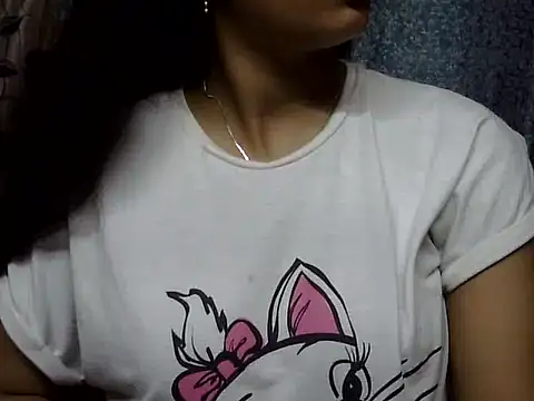 Snapshot of cute_Dirty_Diva chatting on 06-06-26, 03:50 cute Dirty Diva online show from 06-06-26, 03:50