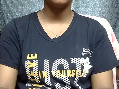 Snapshot of cute_Dirty_Diva chatting on 06-27-26, 03:00 cute Dirty Diva online show from 06-27-26, 03:00