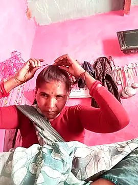 Snapshot of Rakhi_cut chatting on 05-08-26, 05:57 Rakhi cut online show from 05-08-26, 05:57