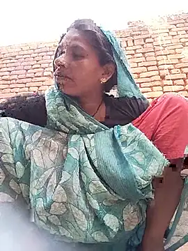 Snapshot of Rakhi_cut chatting on 05-18-26, 12:51 Rakhi cut online show from 05-18-26, 12:51
