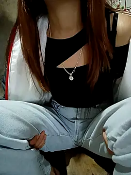 Snapshot of hangnga89 chatting on 01-08-26, 12:24 hangnga89 online show from 01-08-26, 12:24