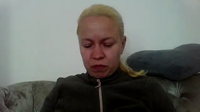 jennyblondeuk online show from 04-08-26, 03:12