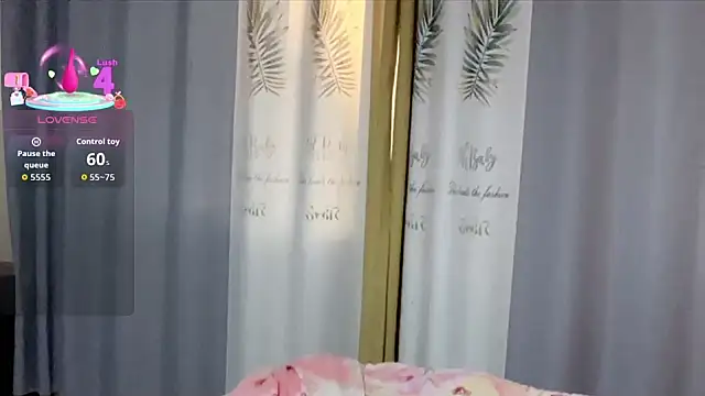 Snapshot of lisaminmin chatting on 01-07-26, 12:02 lisaminmin online show from 01-07-26, 12:02