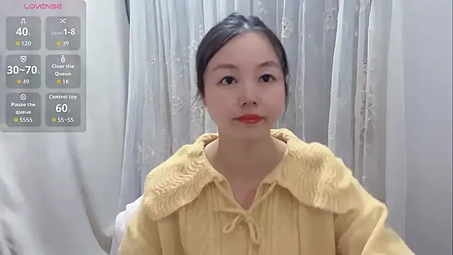 Snapshot of Yuer-77 chatting on 01-12-26, 11:37 Yuer-77 online show from 01-12-26, 11:37